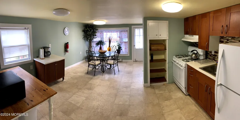 421 1st Avenue Manasquan, NJ 08736