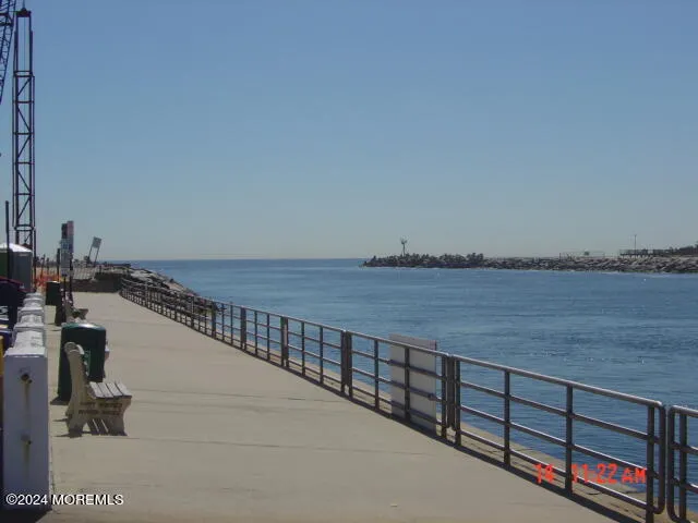 421 1st Avenue Manasquan, NJ 08736