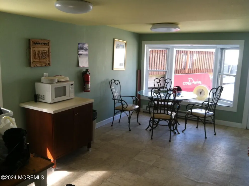 421 1st Avenue Manasquan, NJ 08736
