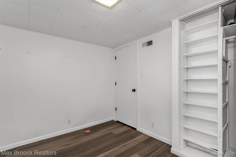 201 W Webster Street Ferndale City, MI 48220