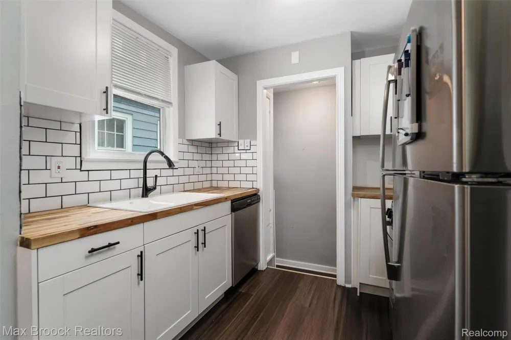 201 W Webster Street Ferndale City, MI 48220