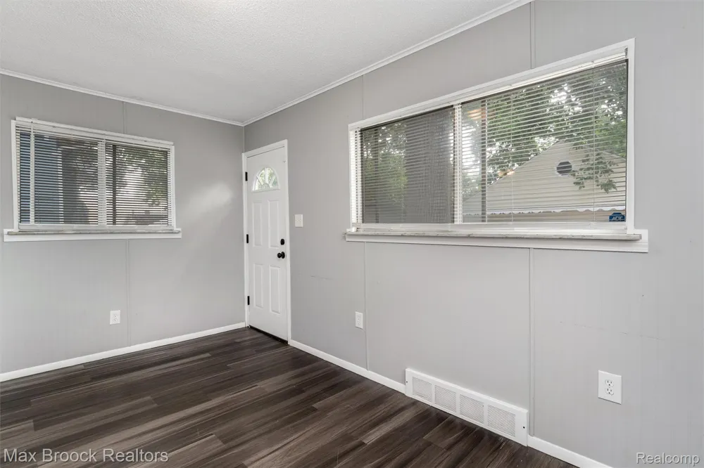 201 W Webster Street Ferndale City, MI 48220