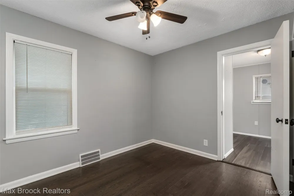 201 W Webster Street Ferndale City, MI 48220