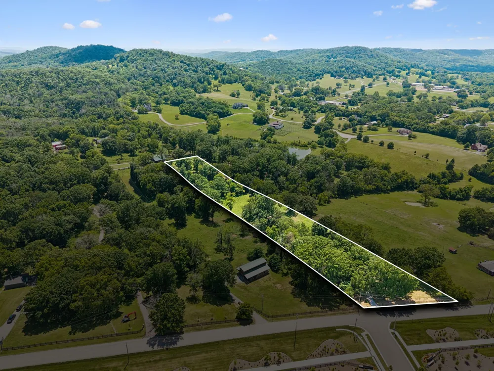 2667 Sanford Rd Nolensville, TN 37135