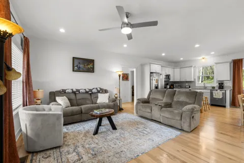 521 Lewis Ln