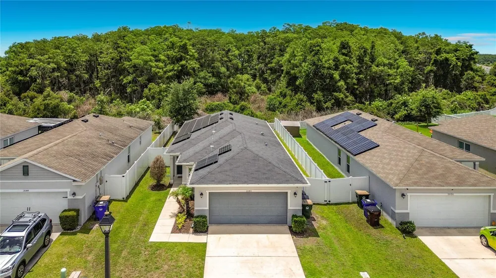 3040 LAKES CREST AVENUE St Cloud, FL 34772