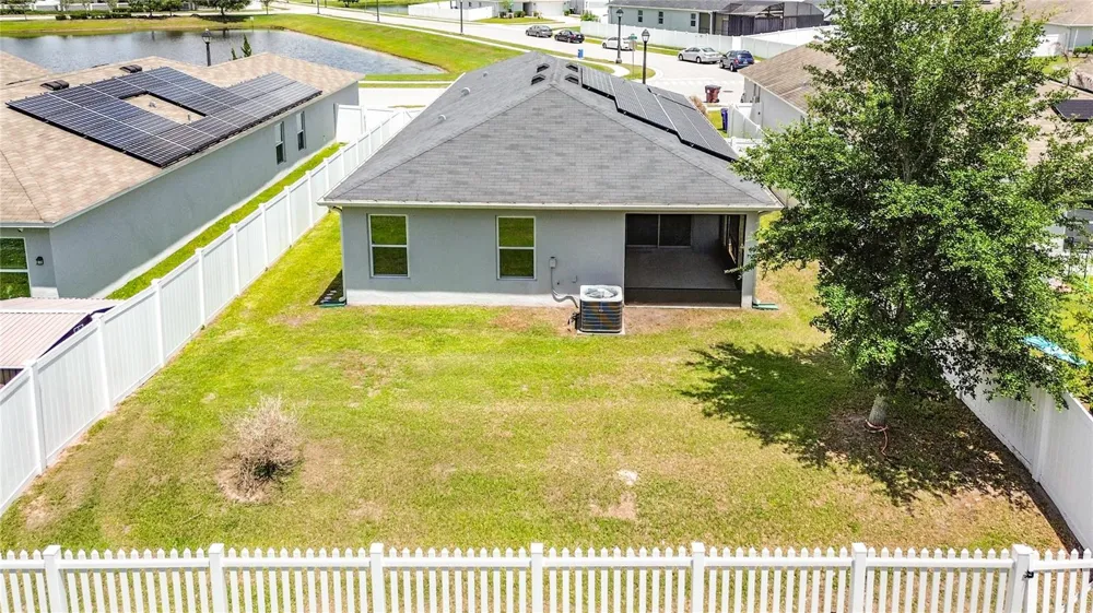 3040 LAKES CREST AVENUE St Cloud, FL 34772