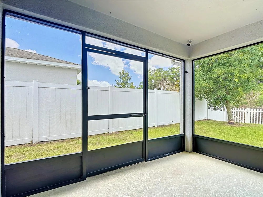 3040 LAKES CREST AVENUE St Cloud, FL 34772