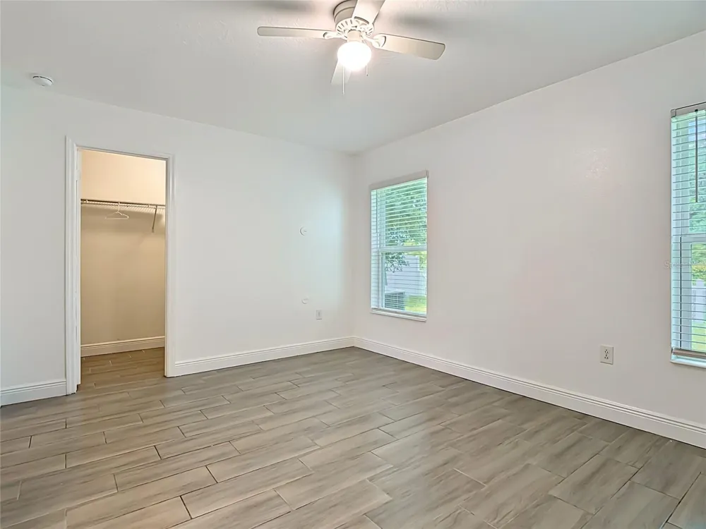 3040 LAKES CREST AVENUE St Cloud, FL 34772