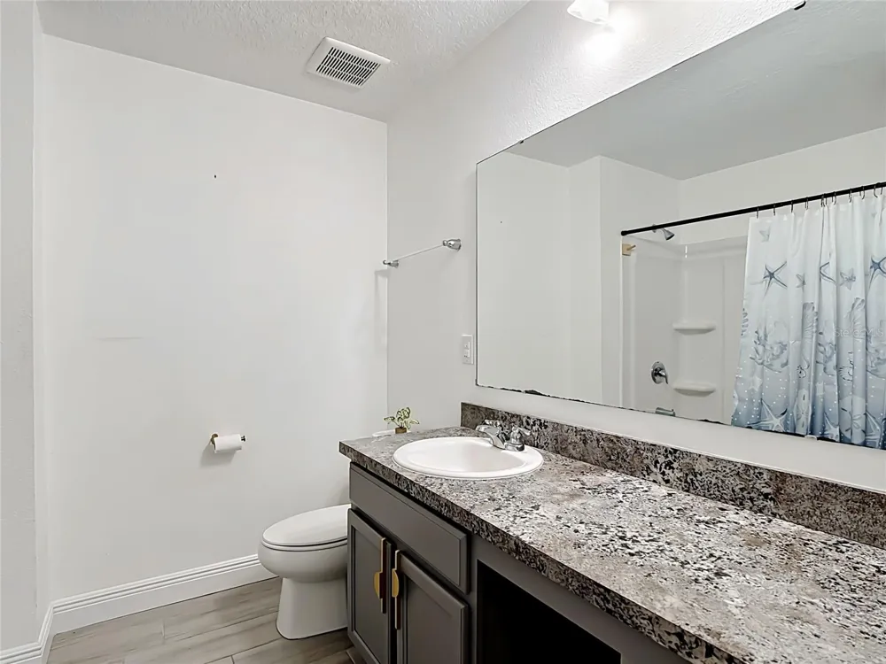 3040 LAKES CREST AVENUE St Cloud, FL 34772