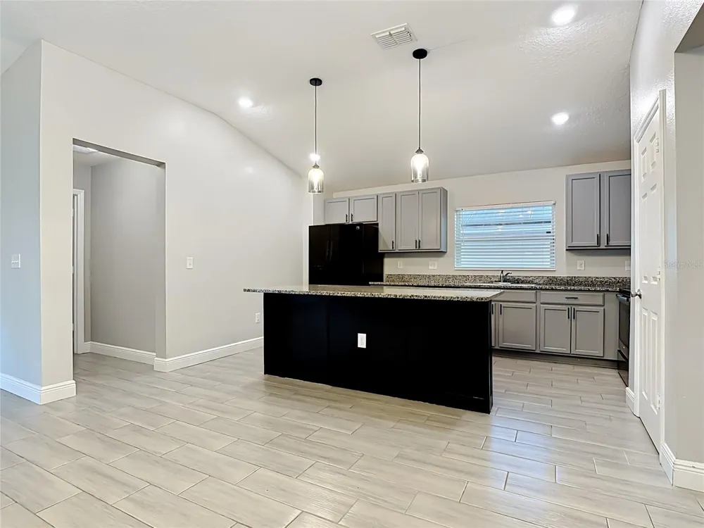3040 LAKES CREST AVENUE St Cloud, FL 34772