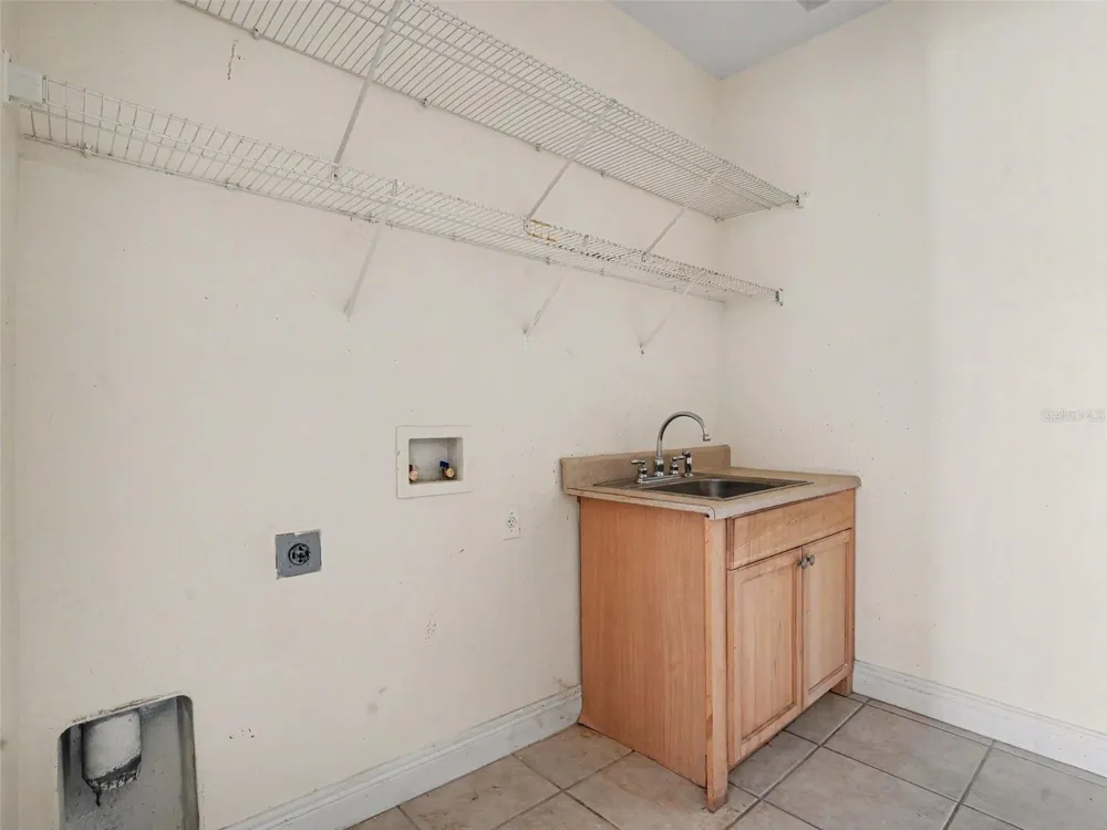 1711 WINDWARD OAKS COURT Kissimmee, FL 34746