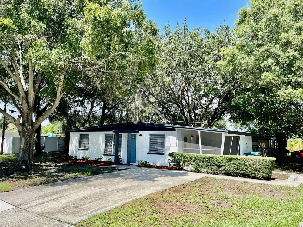 9001 82ND STREET Seminole, FL 33777