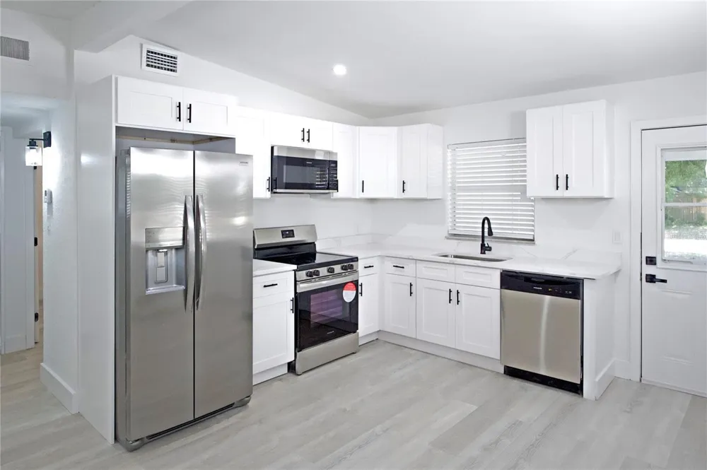 9001 82ND STREET Seminole, FL 33777