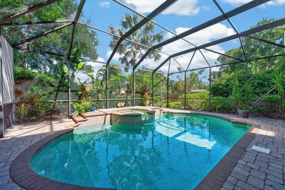 5916 S 6TH STREET Tampa, FL 33611