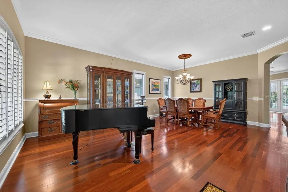 5916 S 6TH STREET Tampa, FL 33611