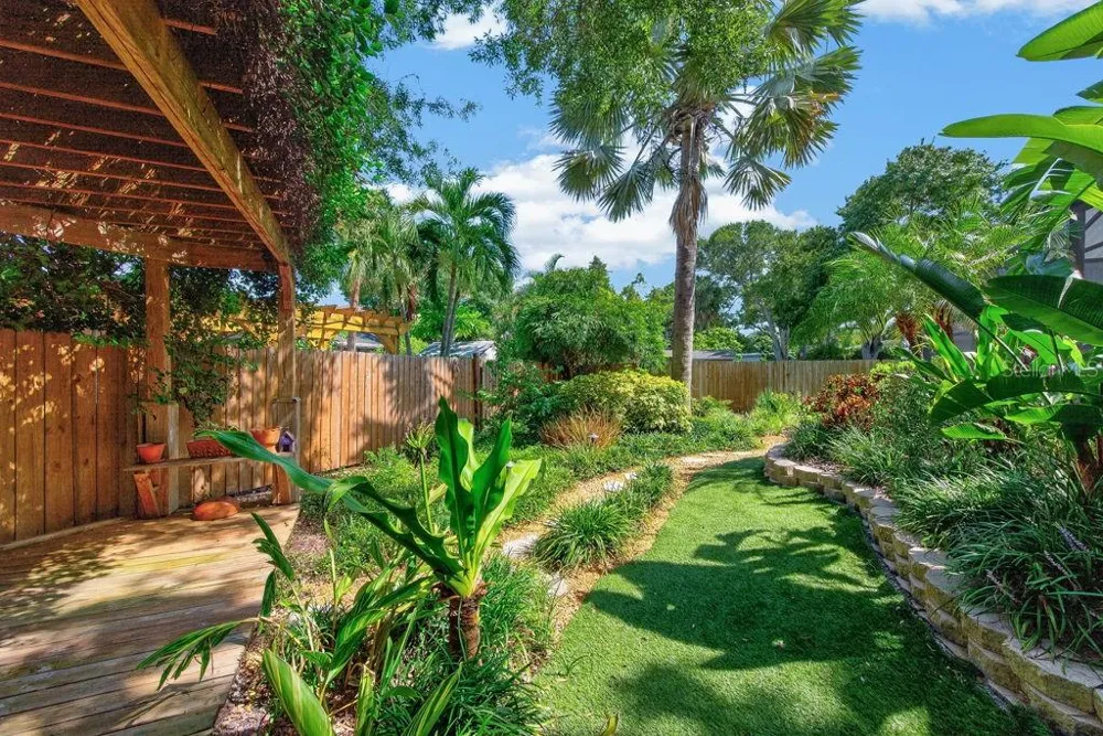 5916 S 6TH STREET Tampa, FL 33611
