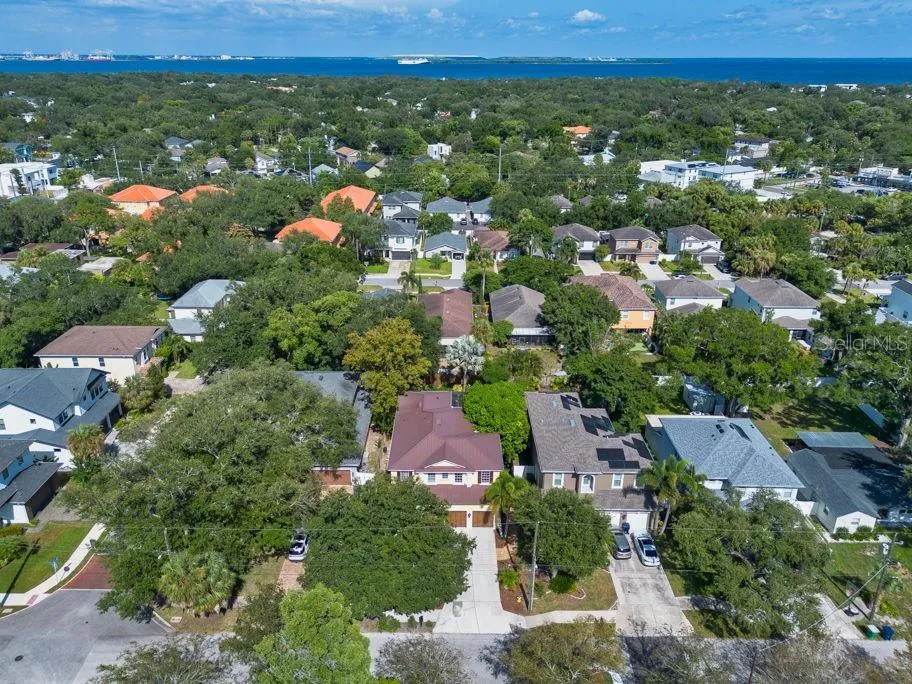 5916 S 6TH STREET Tampa, FL 33611