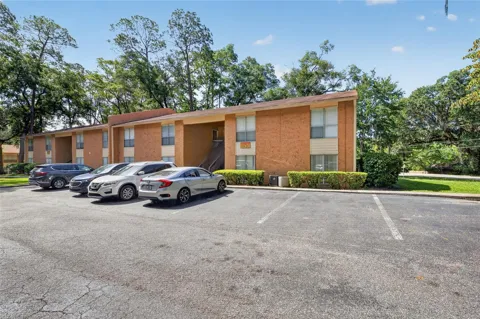 1810 NW 23RD #201