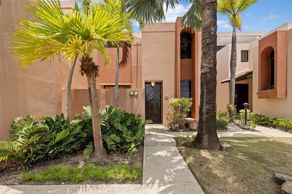 170 PALMAS DRIVE #B20 Humacao, PR 00791