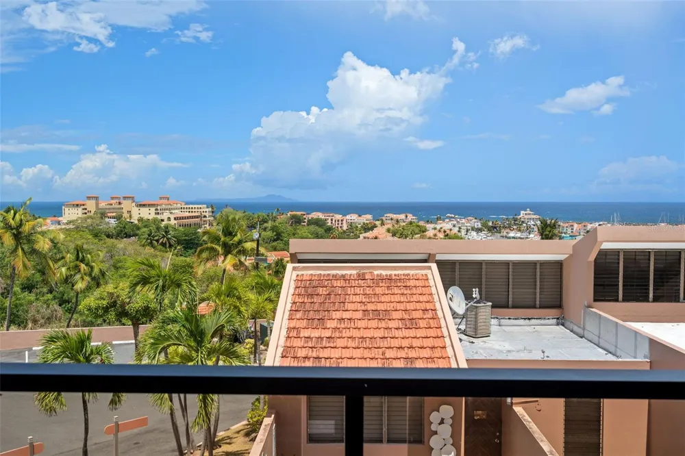 170 PALMAS DRIVE #B20 Humacao, PR 00791