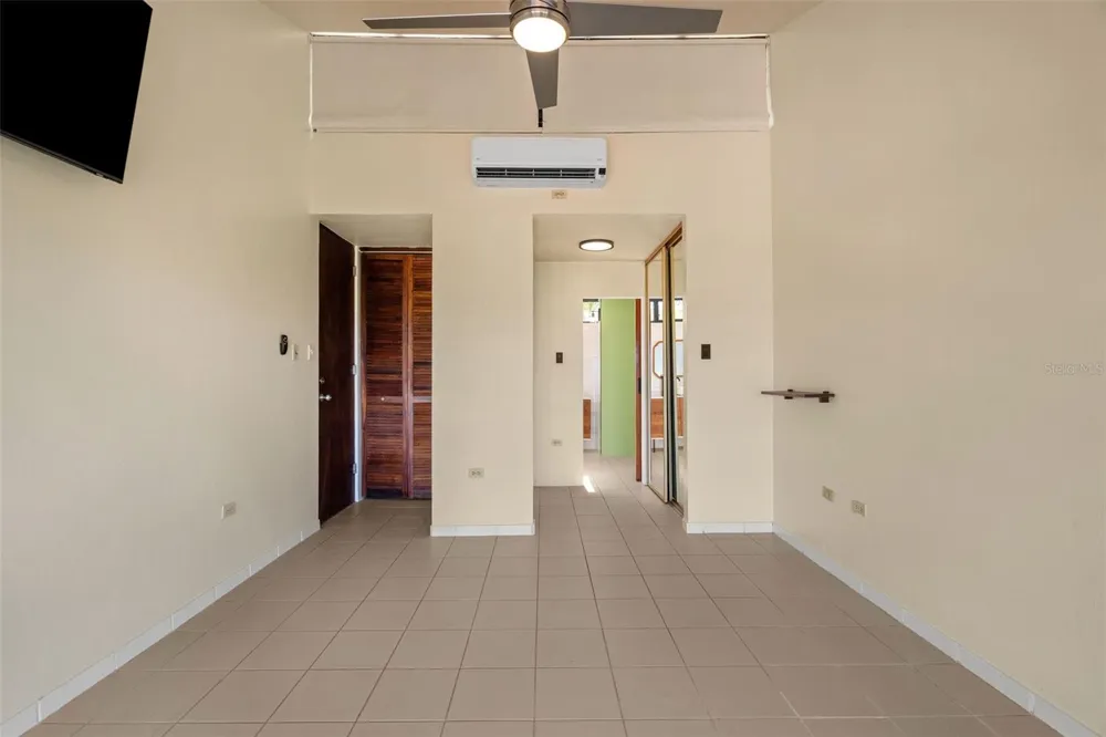 170 PALMAS DRIVE #B20 Humacao, PR 00791
