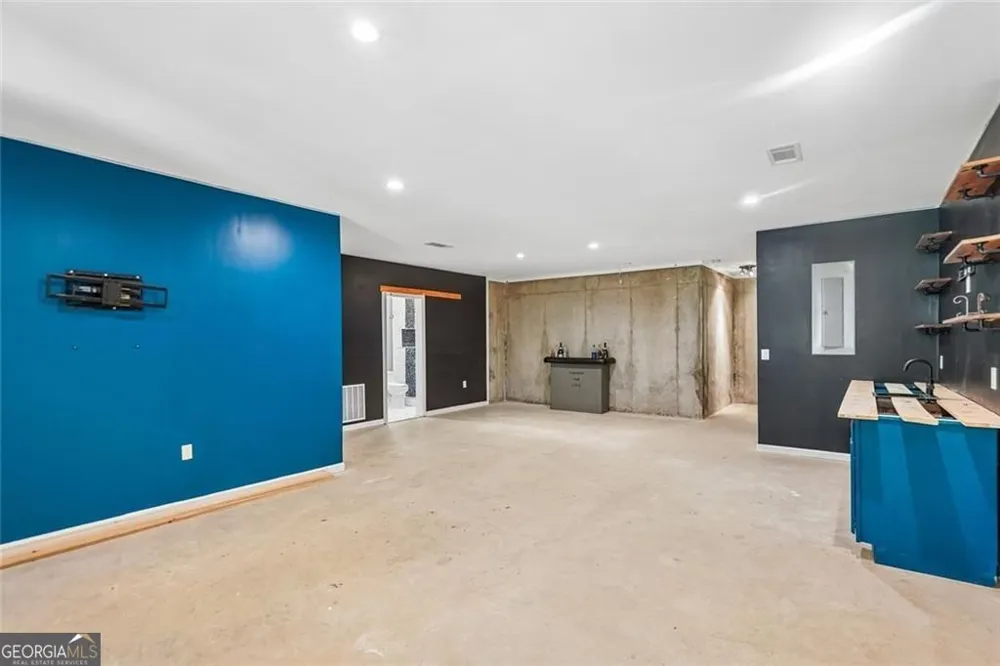 2045 Theberton TRL Locust Grove, GA 30248