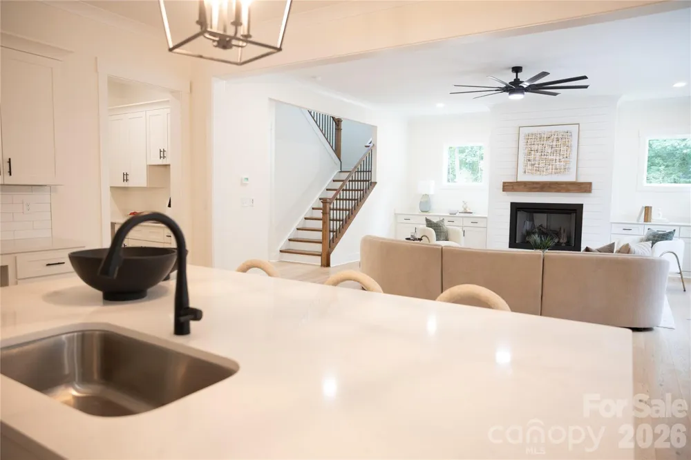 320 Laurel Crest Drive Kannapolis, NC 28081