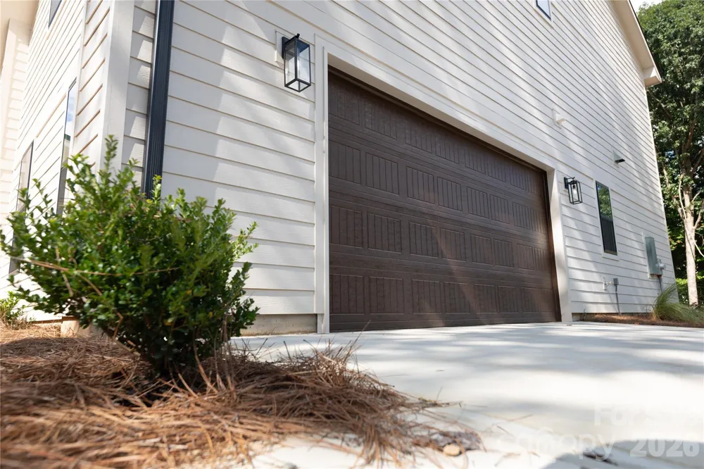 320 Laurel Crest Drive Kannapolis, NC 28081