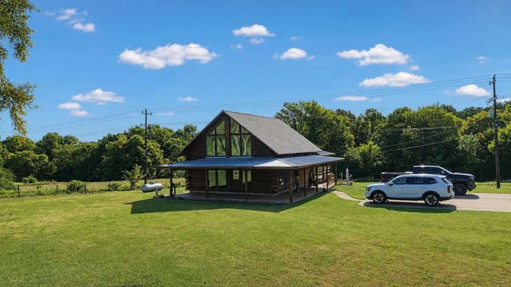 436 County Road 3802 Bullard, TX 75757