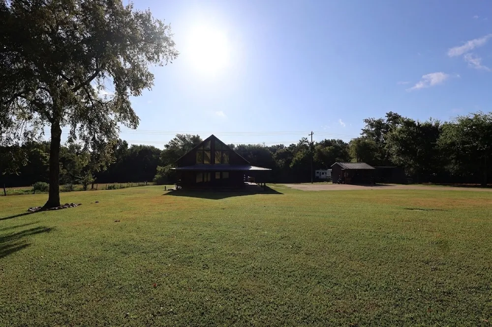 436 County Road 3802 Bullard, TX 75757