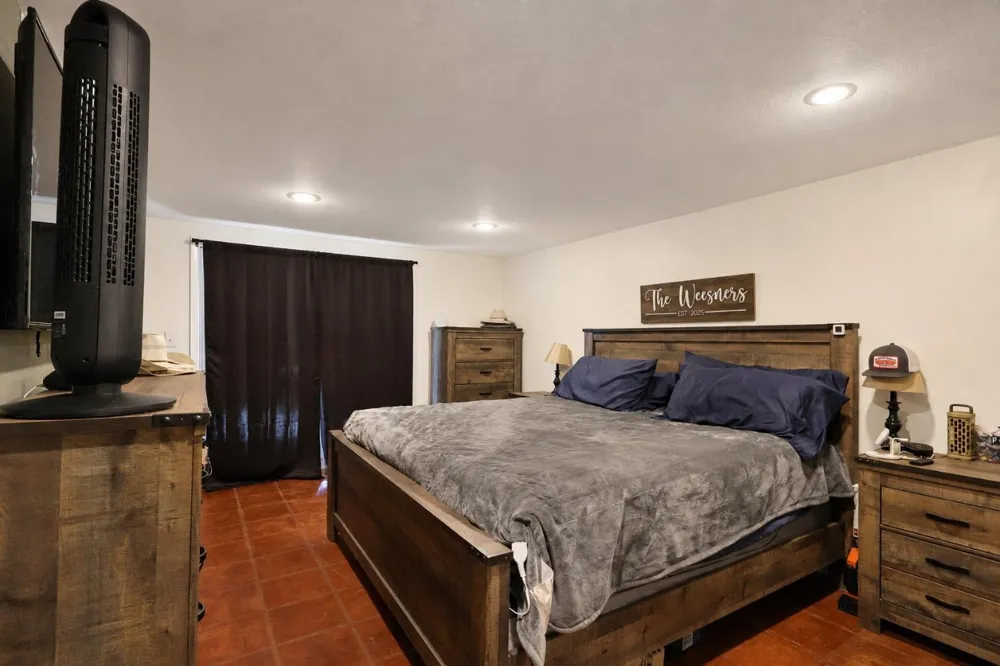 436 County Road 3802 Bullard, TX 75757
