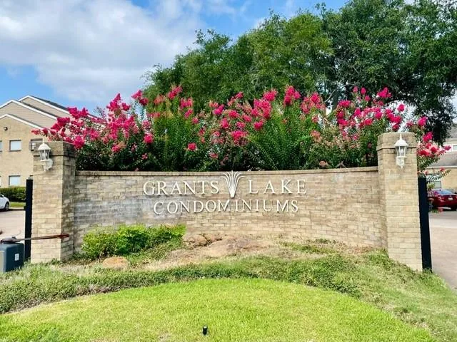 2710 Grants Lake Boulevard #C10 Sugar Land, TX 77479