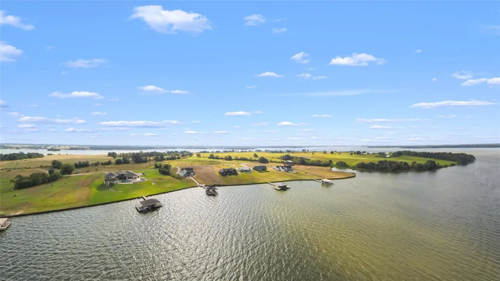 15 Pr 5822b Groesbeck, TX 76642