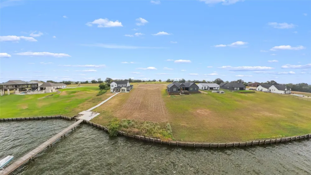 15 Pr 5822b Groesbeck, TX 76642