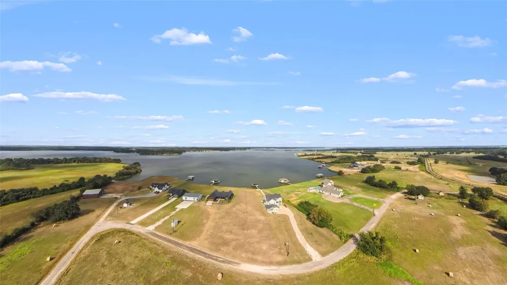 15 Pr 5822b Groesbeck, TX 76642
