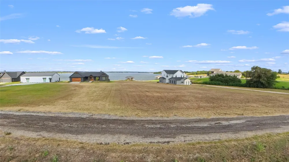 15 Pr 5822b Groesbeck, TX 76642