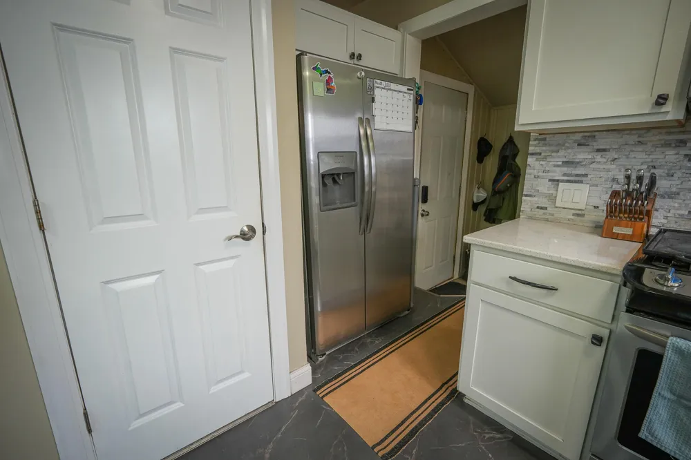 918 Post Road Muskegon, MI 49441