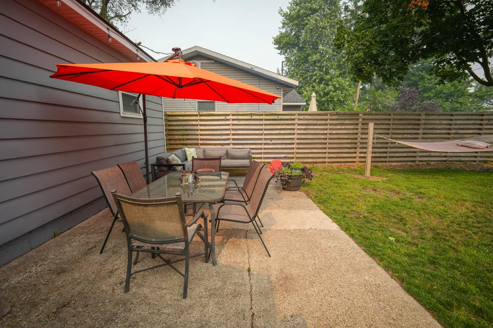 918 Post Road Muskegon, MI 49441