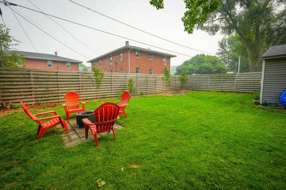 918 Post Road Muskegon, MI 49441