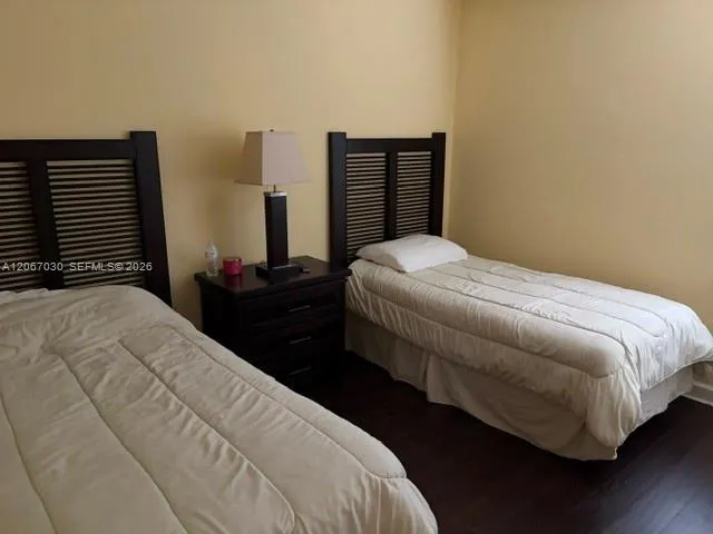 11351 NW 64th Ter Doral, FL 33178