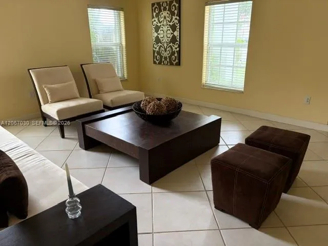 11351 NW 64th Ter Doral, FL 33178