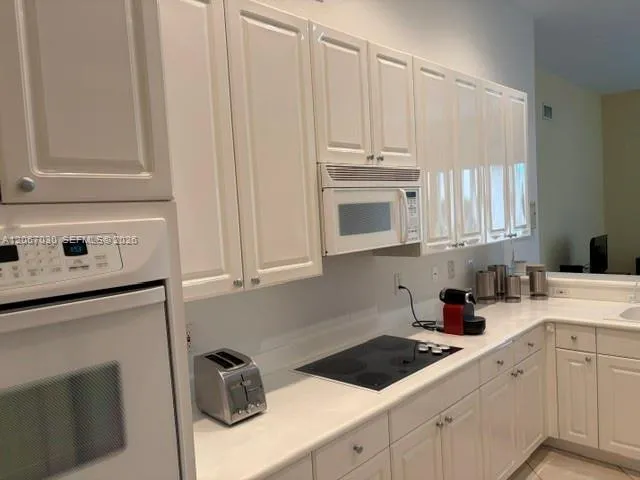11351 NW 64th Ter Doral, FL 33178