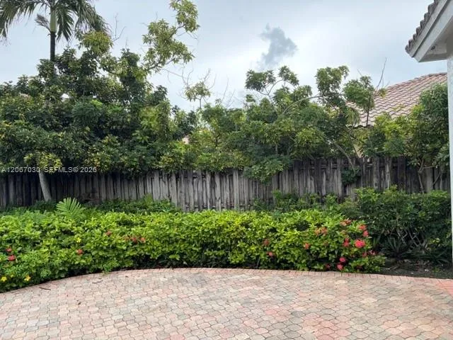 11351 NW 64th Ter Doral, FL 33178