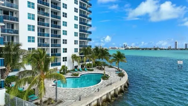 7525 E Treasure Dr #410 North Bay Village, FL 33141
