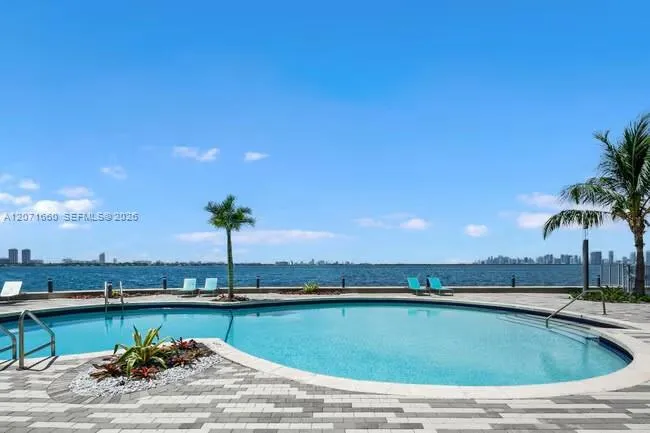 7525 E Treasure Dr #410 North Bay Village, FL 33141