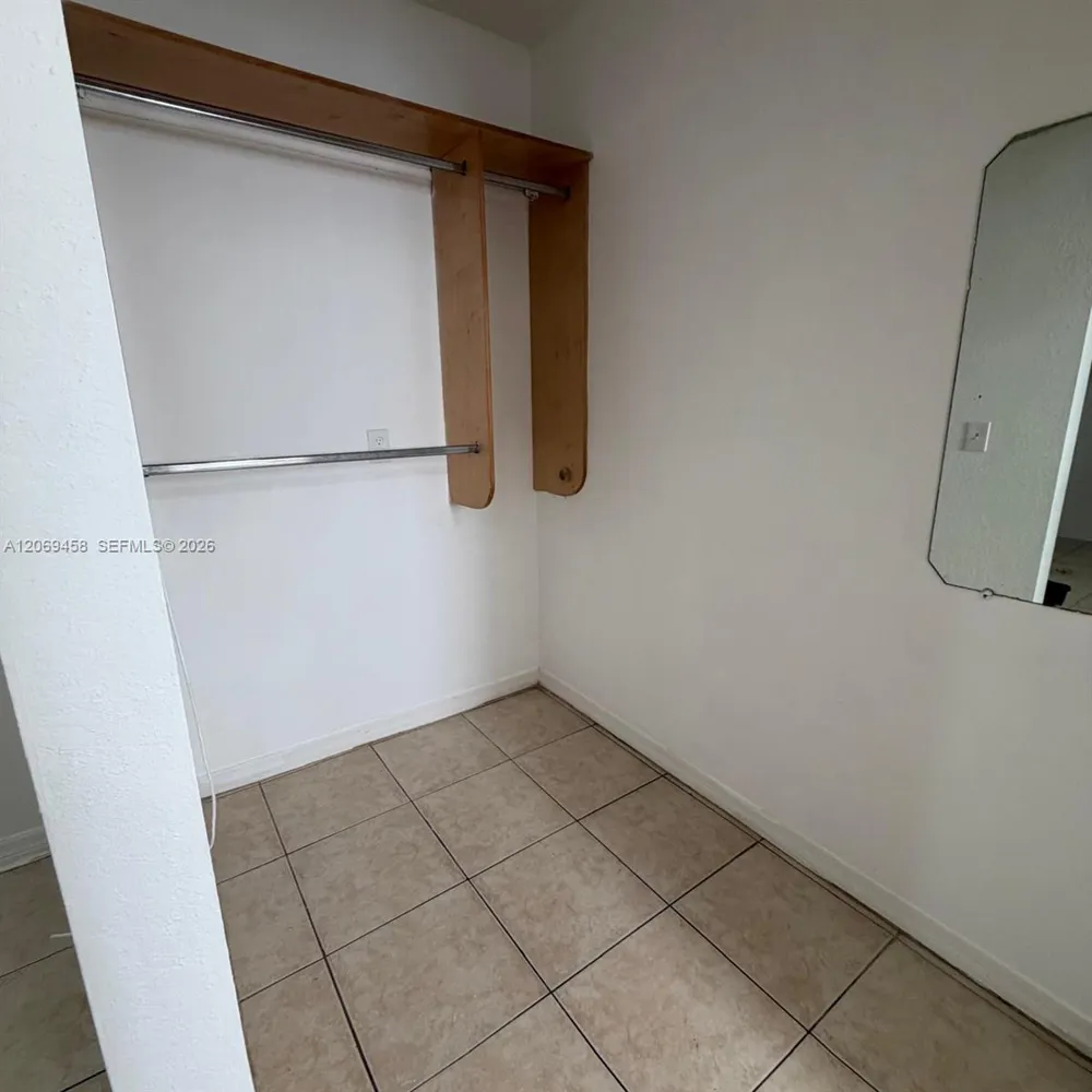 1021 NW 3rd St #208 Miami, FL 33128
