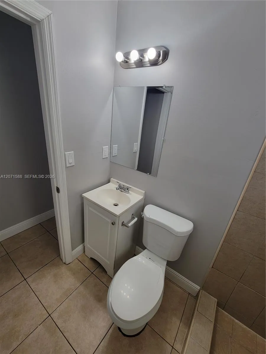 1740 NW 1st Pl #3 Miami, FL 33136