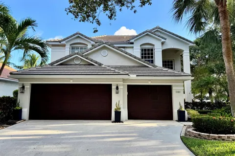 1121 Delray Lakes Drive