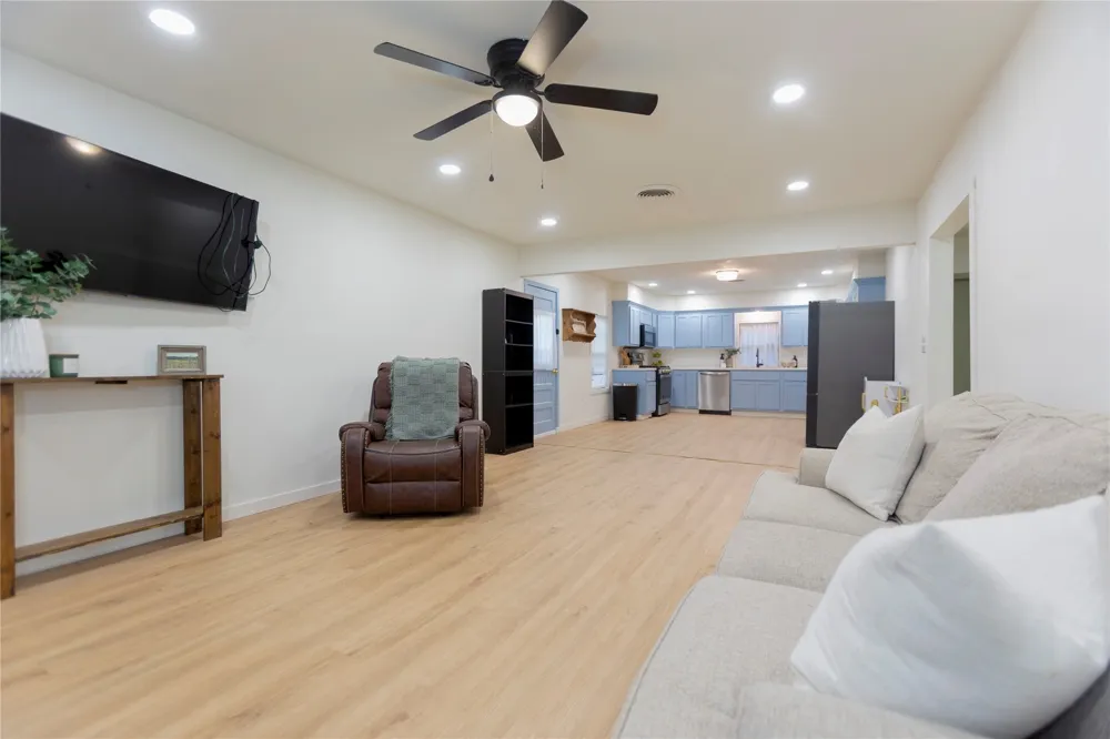 107 E Taylor McAlester, OK 74501